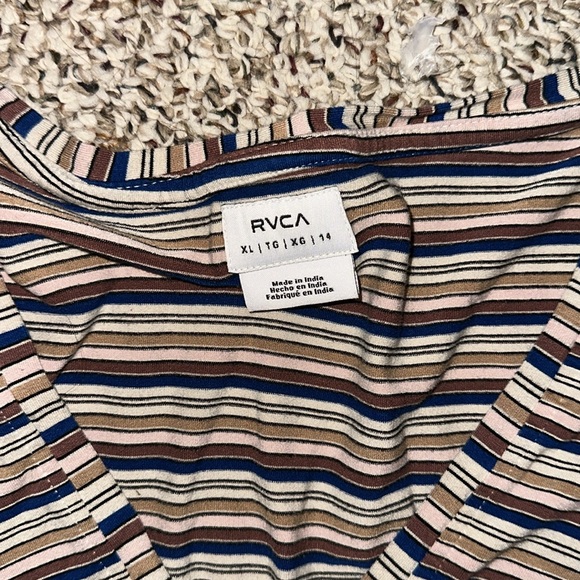 RVCA tee - Picture 2 of 2